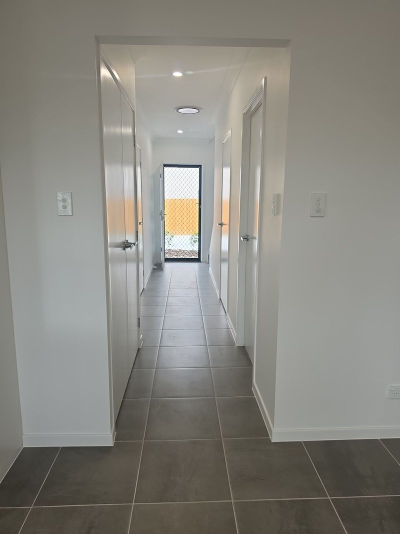Photo - 34/1 Mckenzie Road, Mango Hill QLD 4509 - Image 5