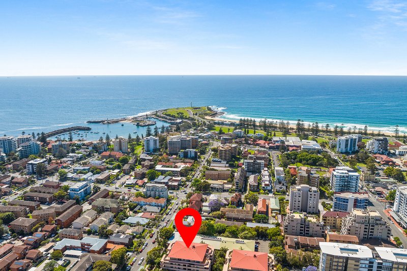 Photo - 3/41 Smith Street, Wollongong NSW 2500 - Image 2