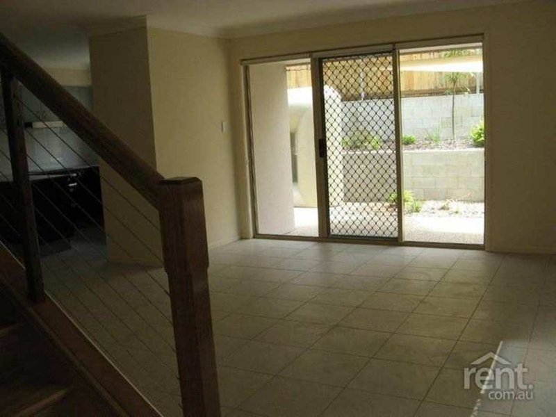 Photo - 34/10 Tripcony Pl , Wakerley QLD 4154 - Image 3