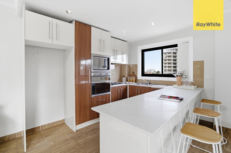 Photo - 34/105-107 Church Street, Parramatta NSW 2150 - Image 4