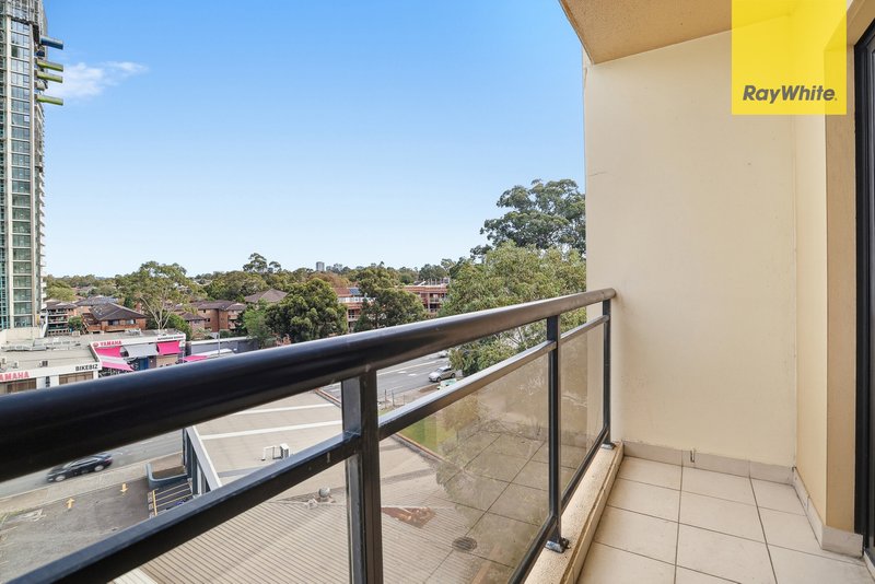 Photo - 34/105-107 Church Street, Parramatta NSW 2150 - Image 8