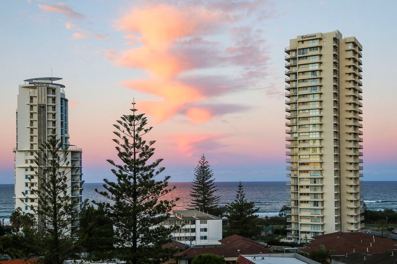 Photo - 34/121 Surf Parade, Broadbeach QLD 4218 - Image 20