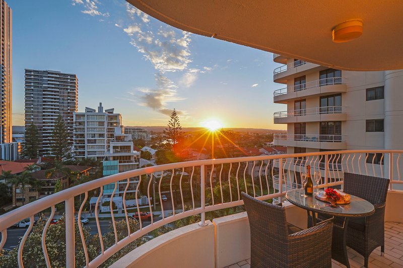 Photo - 34/121 Surf Parade, Broadbeach QLD 4218 - Image 21