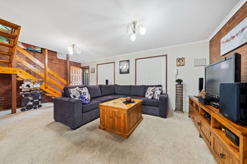 Photo - 34/127 Barbaralla Drive, Springwood QLD 4127 - Image 5