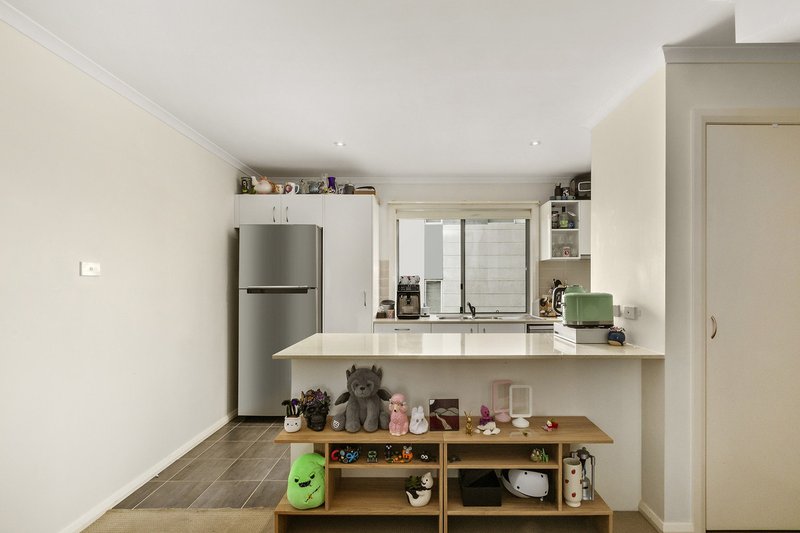 Photo - 34/15 Andersch Street, Casey ACT 2913 - Image 4