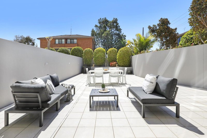 Photo - 34/16-20 Keira Street, Wollongong NSW 2500 - Image 2