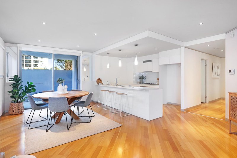 Photo - 34/16-20 Keira Street, Wollongong NSW 2500 - Image 8