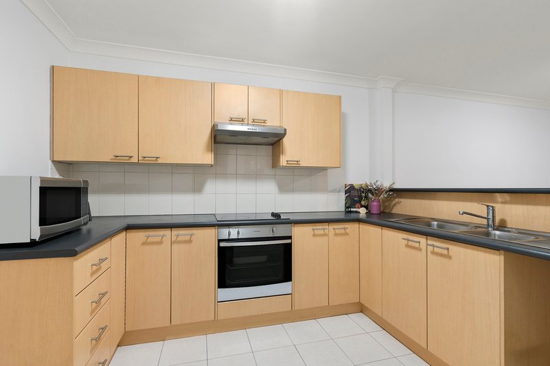 Photo - 34/188 Walker Street, Quakers Hill NSW 2763 - Image 2