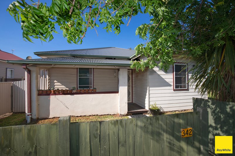 Photo - 342 Beardy Street, Armidale NSW 2350 - Image 2