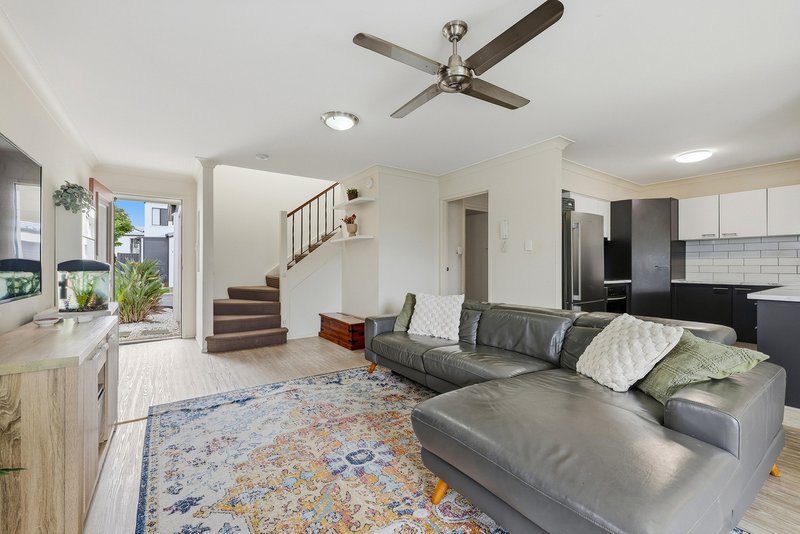 Photo - 34/2 Concord Circuit, Robina QLD 4226 - Image 3