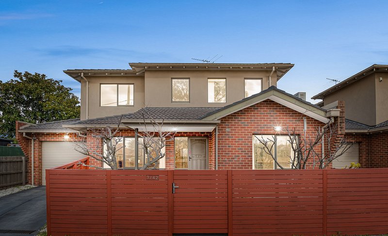 Photo - 3/42 Golf Links Avenue, Oakleigh VIC 3166 - Image 2