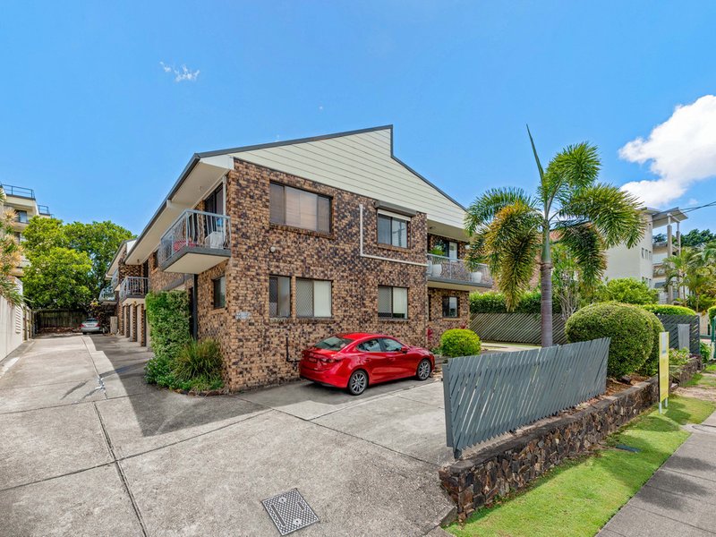 Photo - 3/42 Hows Road, Nundah QLD 4012 - Image 2