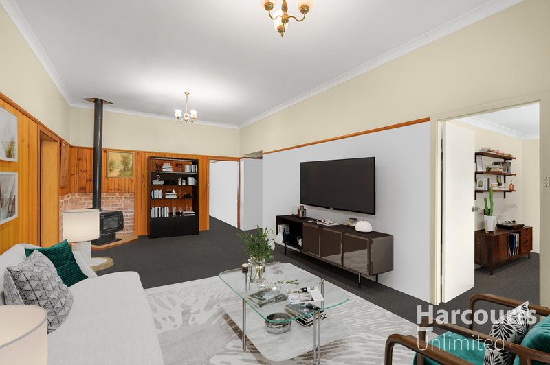 Photo - 342 Kildare Road, Doonside NSW 2767 - Image 4