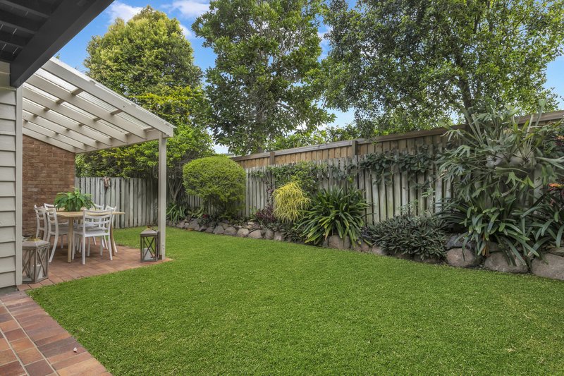 Photo - 3/42 Newcross Street, Indooroopilly QLD 4068 - Image 3