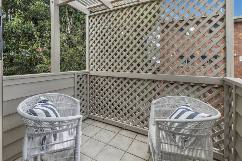 Photo - 3/42 Newcross Street, Indooroopilly QLD 4068 - Image 7