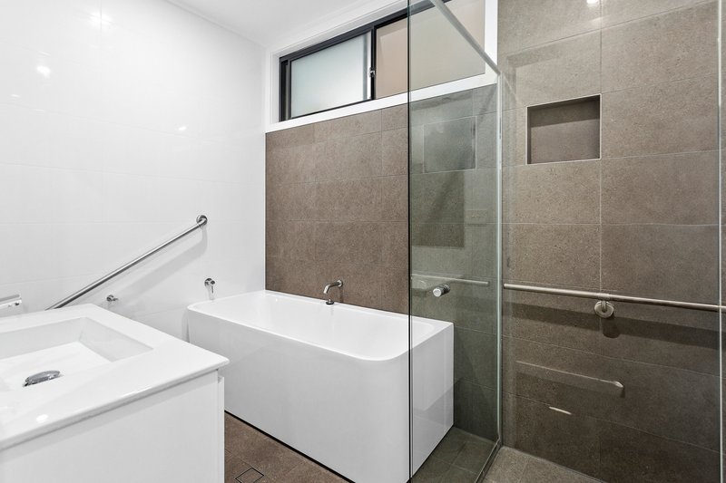 Photo - 3/42 Ulster Avenue, Warilla NSW 2528 - Image 7