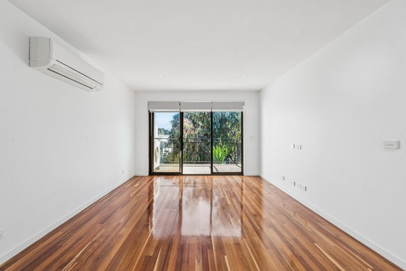 Photo - 34/21-29 Trickey Avenue, Sydenham VIC 3037 - Image 3
