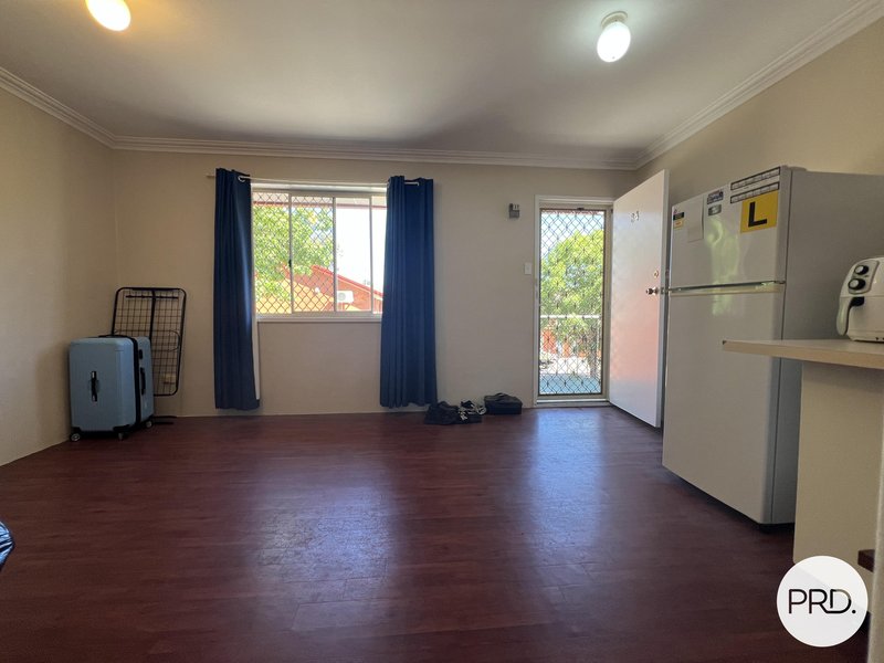 Photo - 34/22 Mowatt Street, Queanbeyan East NSW 2620 - Image 4