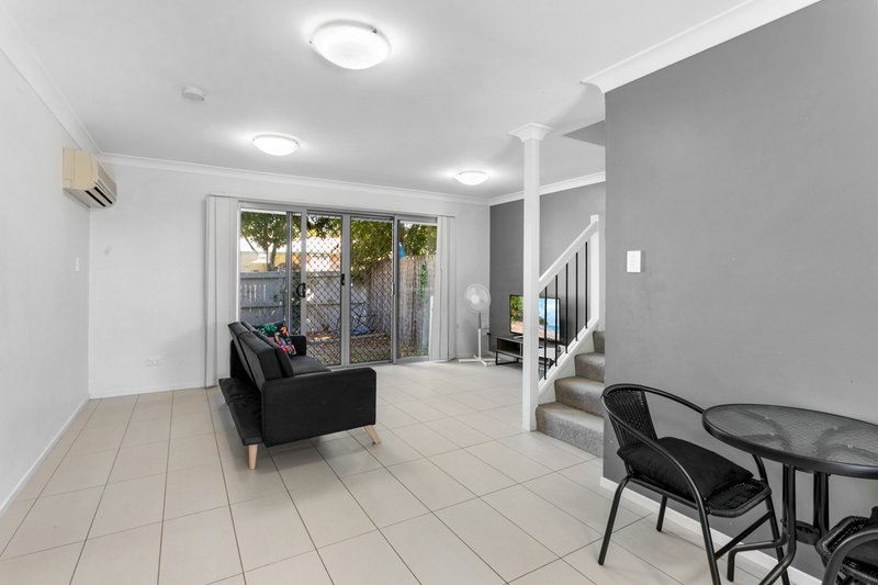 Photo - 3/43 Brisbane Crescent, Deception Bay QLD 4508 - Image 2