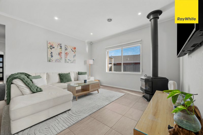Photo - 343 Centenary Avenue, Melton West VIC 3337 - Image 14
