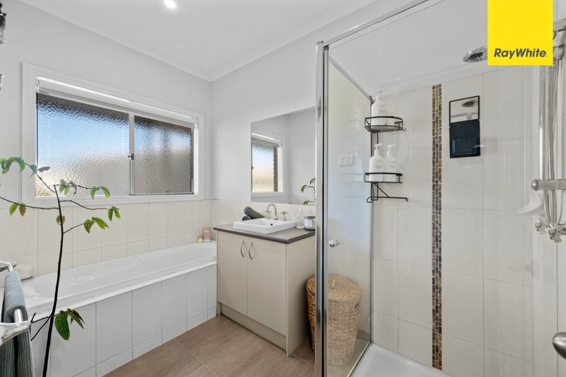 Photo - 343 Centenary Avenue, Melton West VIC 3337 - Image 17