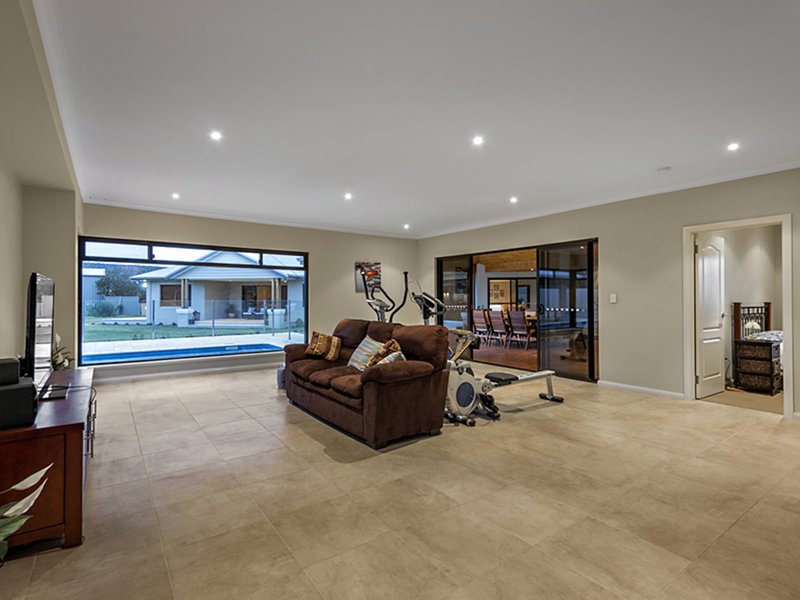 Photo - 343 Eliza Shaw Drive, White Peak WA 6532 - Image 16