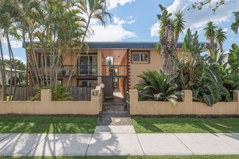 Photo - 3/43 Hunter Street, Greenslopes QLD 4120 - Image 1