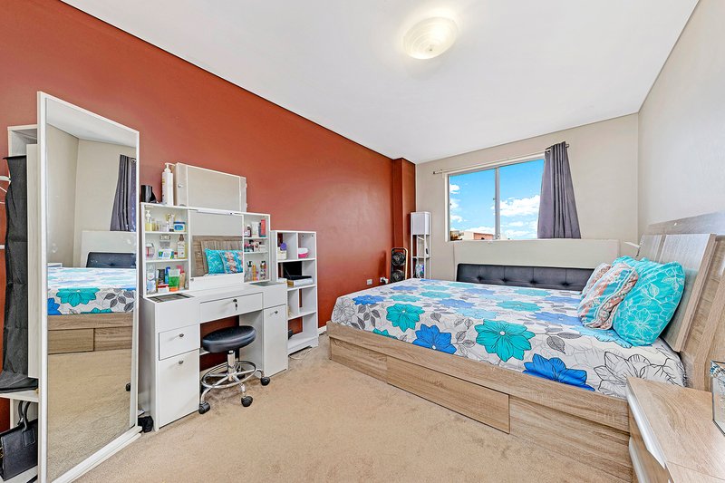 Photo - 34/30 Raymond Street, Bankstown NSW 2200 - Image 3