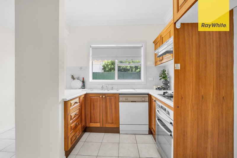 Photo - 3/44-50 Thomas Street, Parramatta NSW 2150 - Image 6