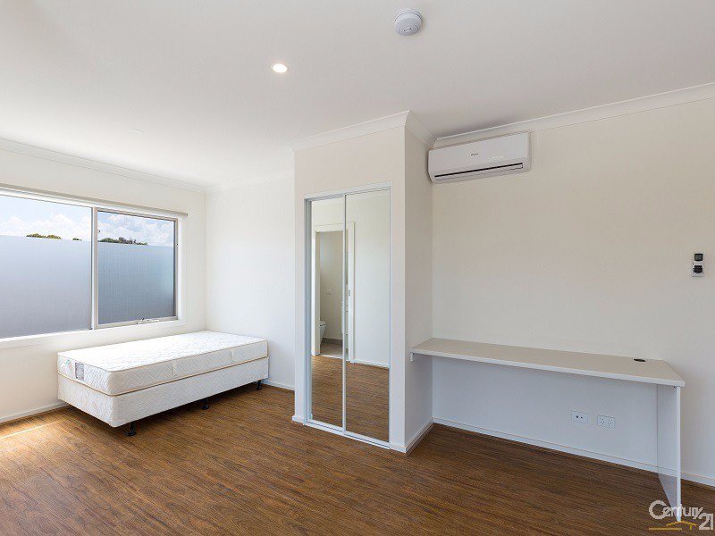 Photo - 3/44 Koonawarra Street, Clayton VIC 3168 - Image 2