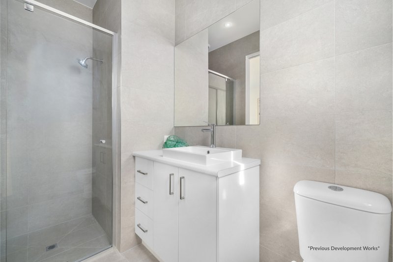 Photo - 3&4/4 Louisa Street, Croydon VIC 3136 - Image 2