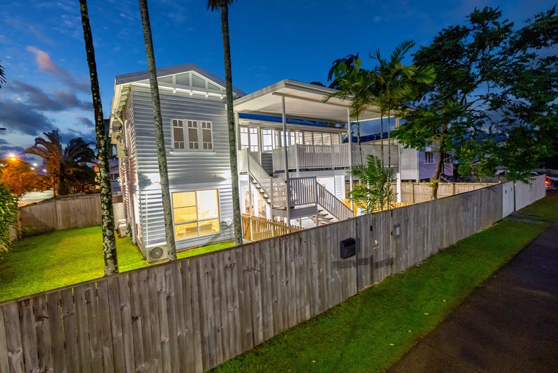 Photo - 344 Mcleod Street, Cairns North QLD 4870 - Image 2