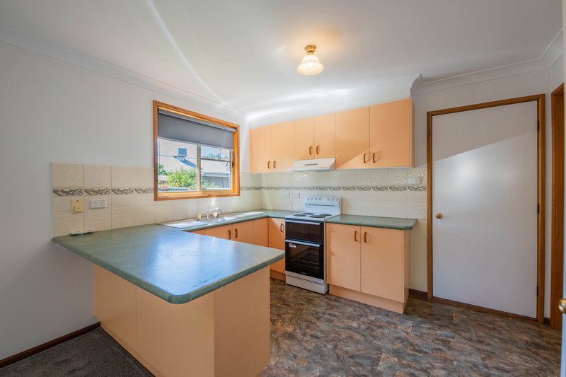 Photo - 3/44 Underwood Street, Forbes NSW 2871 - Image 5