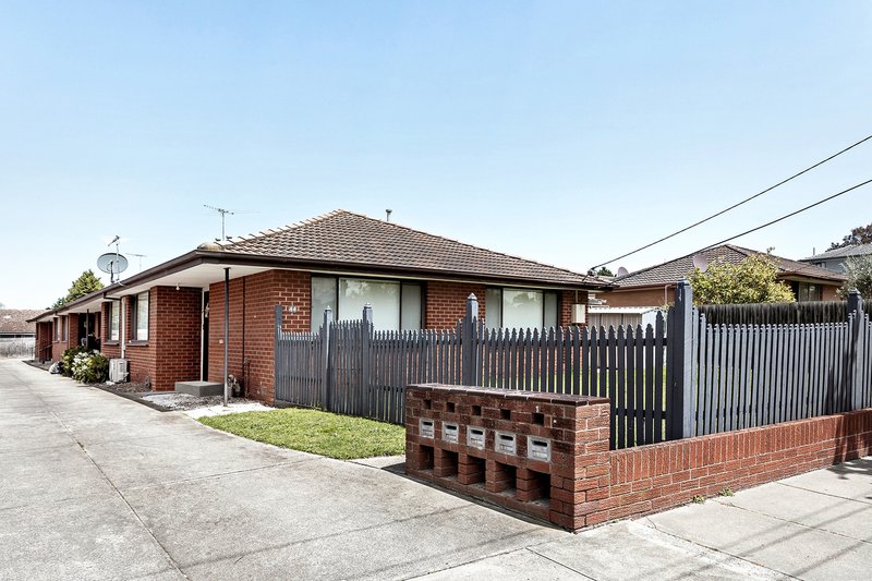 Photo - 3/44 Warren Road, Cheltenham VIC 3192 - Image 2