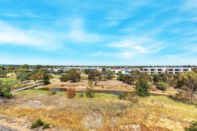 Photo - 34/44-48 Metro Parade, Mawson Lakes SA 5095 - Image 9