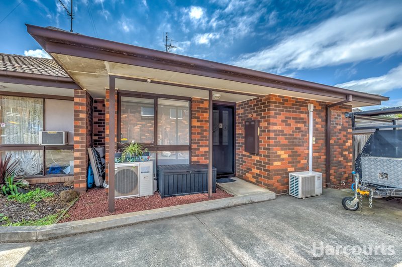 Photo - 3/45 Dinwoodie Drive, Newborough VIC 3825 - Image 1