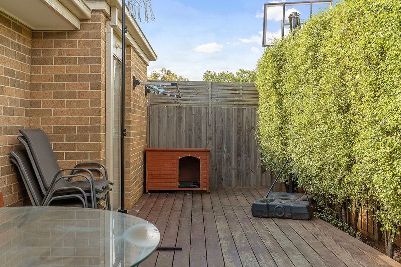 Photo - 3/45 Holts Lane, Darley VIC 3340 - Image 11