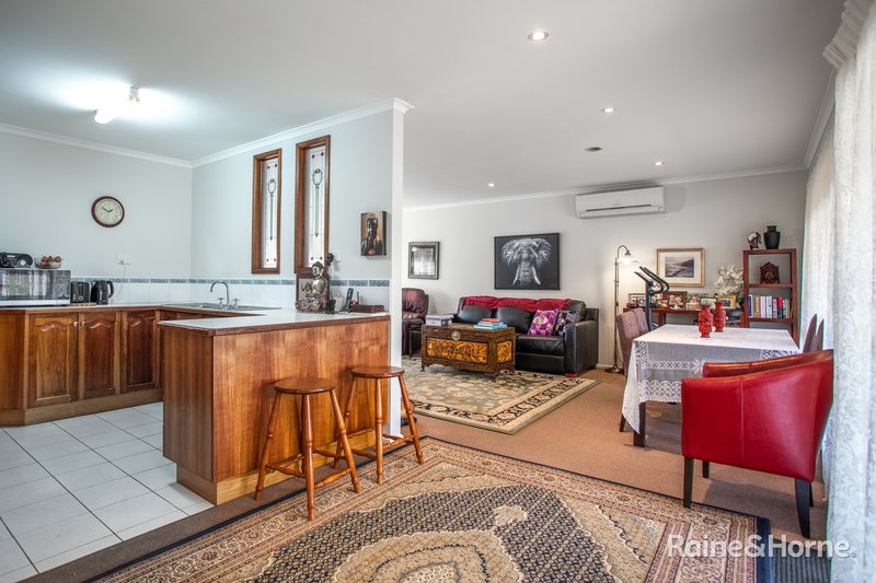 Photo - 3/45 Ligar Street, Sunbury VIC 3429 - Image 12