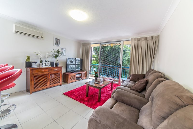 Photo - 3/45 Railway Street, Southport QLD 4215 - Image