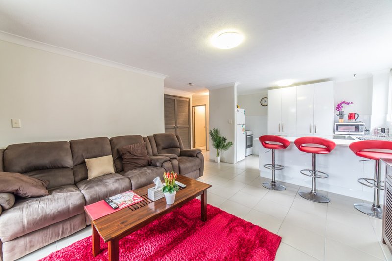 Photo - 3/45 Railway Street, Southport QLD 4215 - Image 2