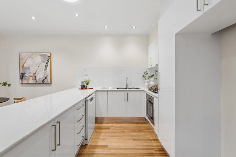 Photo - 3/45 Steane Street, Reservoir VIC 3073 - Image 5