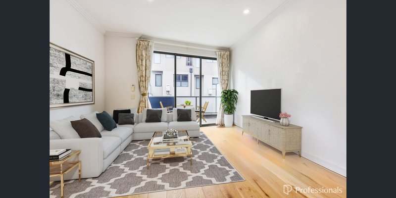 Photo - 3/450 Doncaster Road, Doncaster VIC 3108 - Image 1