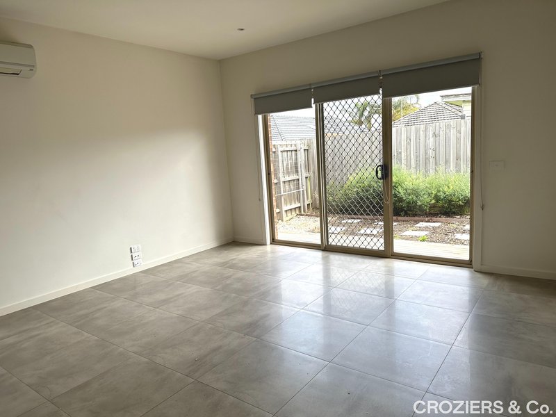 Photo - 3/46 Barry Street, Reservoir VIC 3073 - Image 2