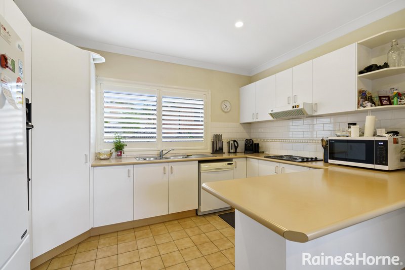 Photo - 3/46 Brougham Street, East Gosford NSW 2250 - Image 2