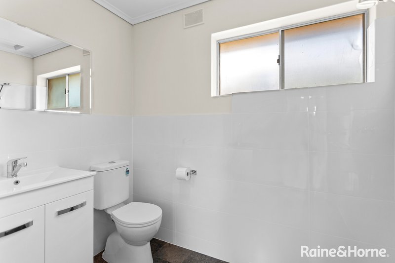 Photo - 34/60-64 Booth Avenue, Morphett Vale SA 5162 - Image 4