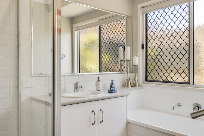 Photo - 3/47 Entabeni Drive, Kearneys Spring QLD 4350 - Image 17