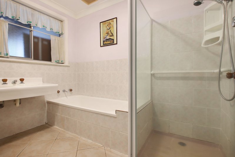 Photo - 347 Lawrence Street, West Wodonga VIC 3690 - Image 9