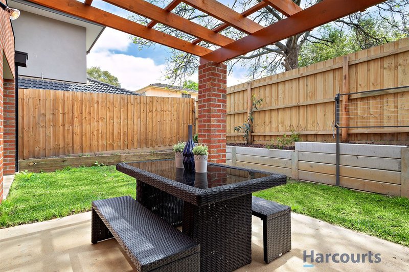 Photo - 3/47 Outlook Road, Mount Waverley VIC 3149 - Image 8