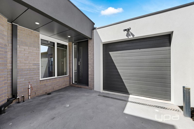 Photo - 3/47 Station Avenue, St Albans VIC 3021 - Image 3