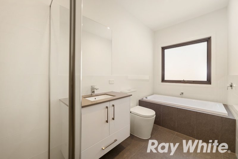 Photo - 3/47 Strathallan Road, Macleod VIC 3085 - Image 4